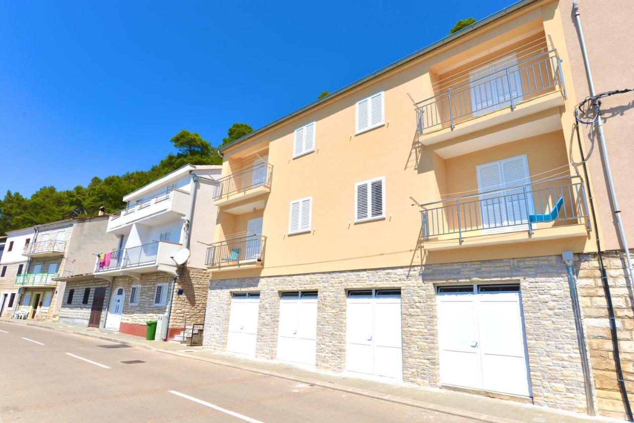 Apartment Niksa Novigrad  Kültér fotó