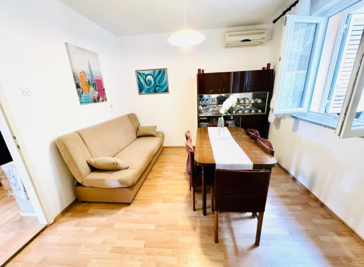 Apartment Niksa Novigrad  Kültér fotó